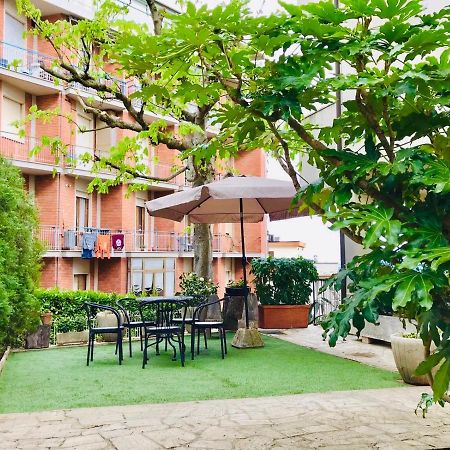 Enzo Lettings Apartamento Chianciano Terme Exterior foto