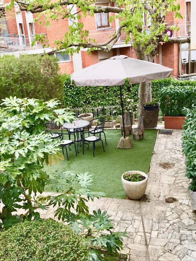 Enzo Lettings Apartamento Chianciano Terme Exterior foto